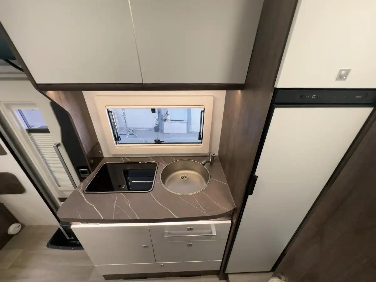 BENIMAR Tessoro 483 Northautokapp - Ansicht 12